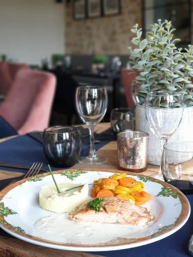 Hotel Restaurant L'Epicurien Valognes Eksteriør bilde